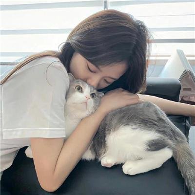 丑态百出